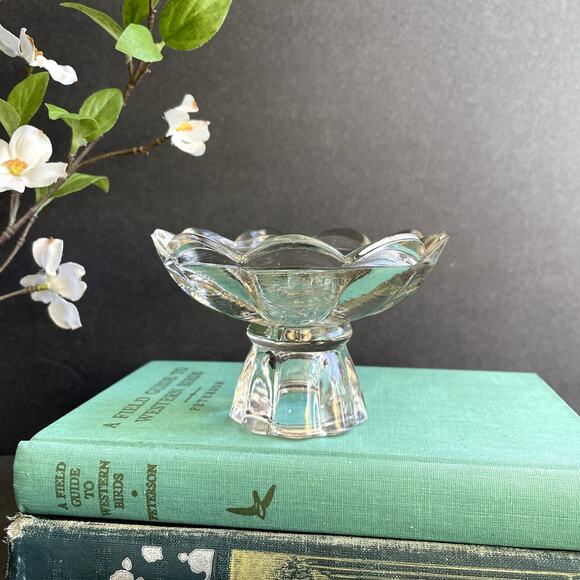 Vintage Clear Glass Scalloped Candlestick Candle Holder Taper - Picture 5 of 7